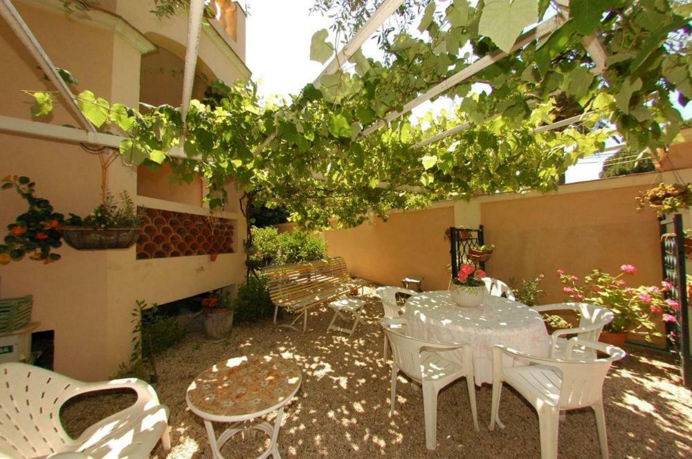 La Pergola Hotel Cavalaire-sur-Mer Exterior foto